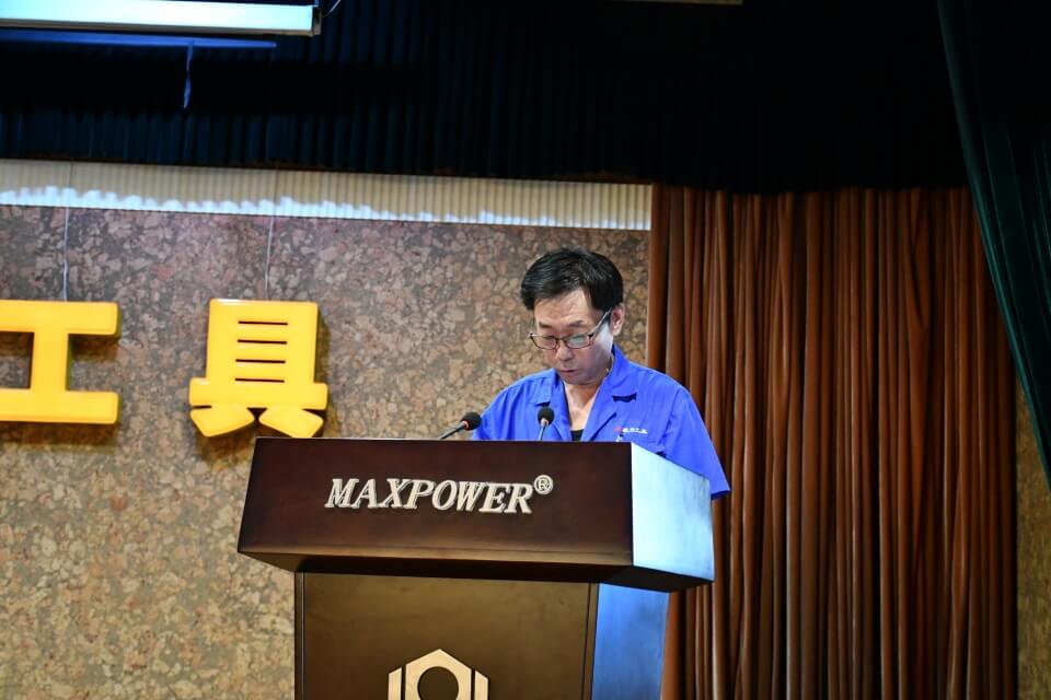 表彰先进,创新前行——YH533388银河创新项目总结表彰大会(图5) 表彰先进,创新前行——YH533388银河创新项目总结表彰大会(图5)