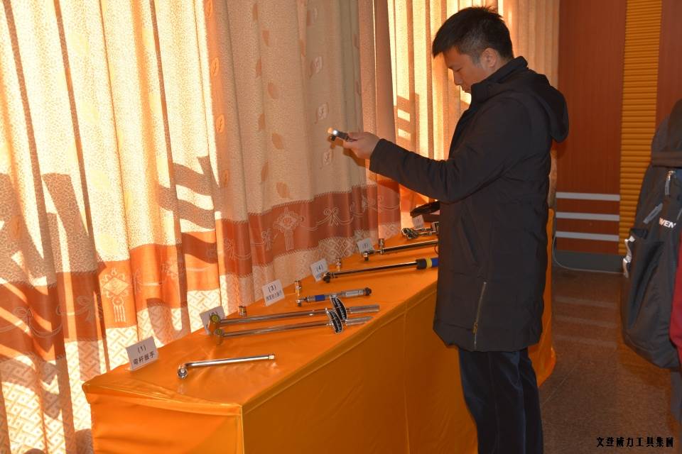 山东网记者采访团_05.JPG “工匠精神 山东制造”全媒体采访团莅临YH533388银河工具(图18)