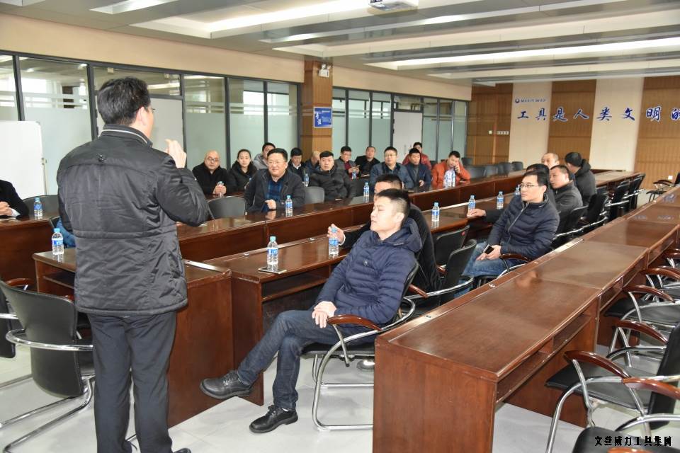 济南信之盟参观_02.JPG 济南汽配协会一行莅临YH533388银河集团参观(图2)