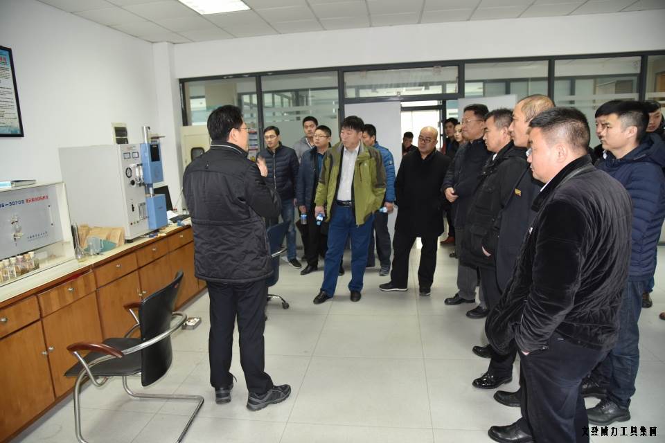 济南信之盟参观_04.JPG 济南汽配协会一行莅临YH533388银河集团参观(图4)
