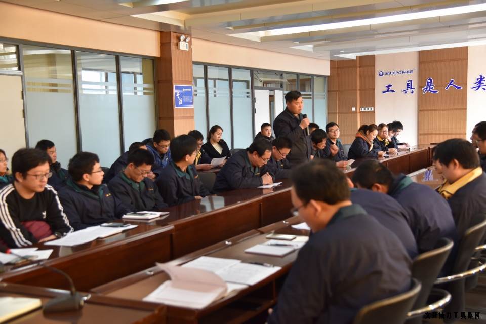 人才座谈会_04.JPG 文登YH533388银河工具集团举办人才座谈会(图4)